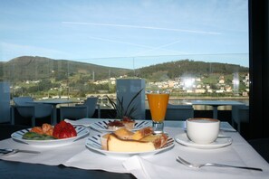 View from property - Hotel U Viveiro (Viveiro)