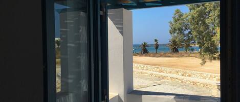 Maisonnette, 3 slaapkamers, uitzicht op zee, aan het strand (Blue House 128m2) | Uitzicht vanuit de kamer