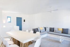 複式房屋, 3 間臥室, 海景, 海濱 (Blue House 120m2) | 3 間睡房、房內夾萬、熨斗/熨衫板、免費 Wi-Fi