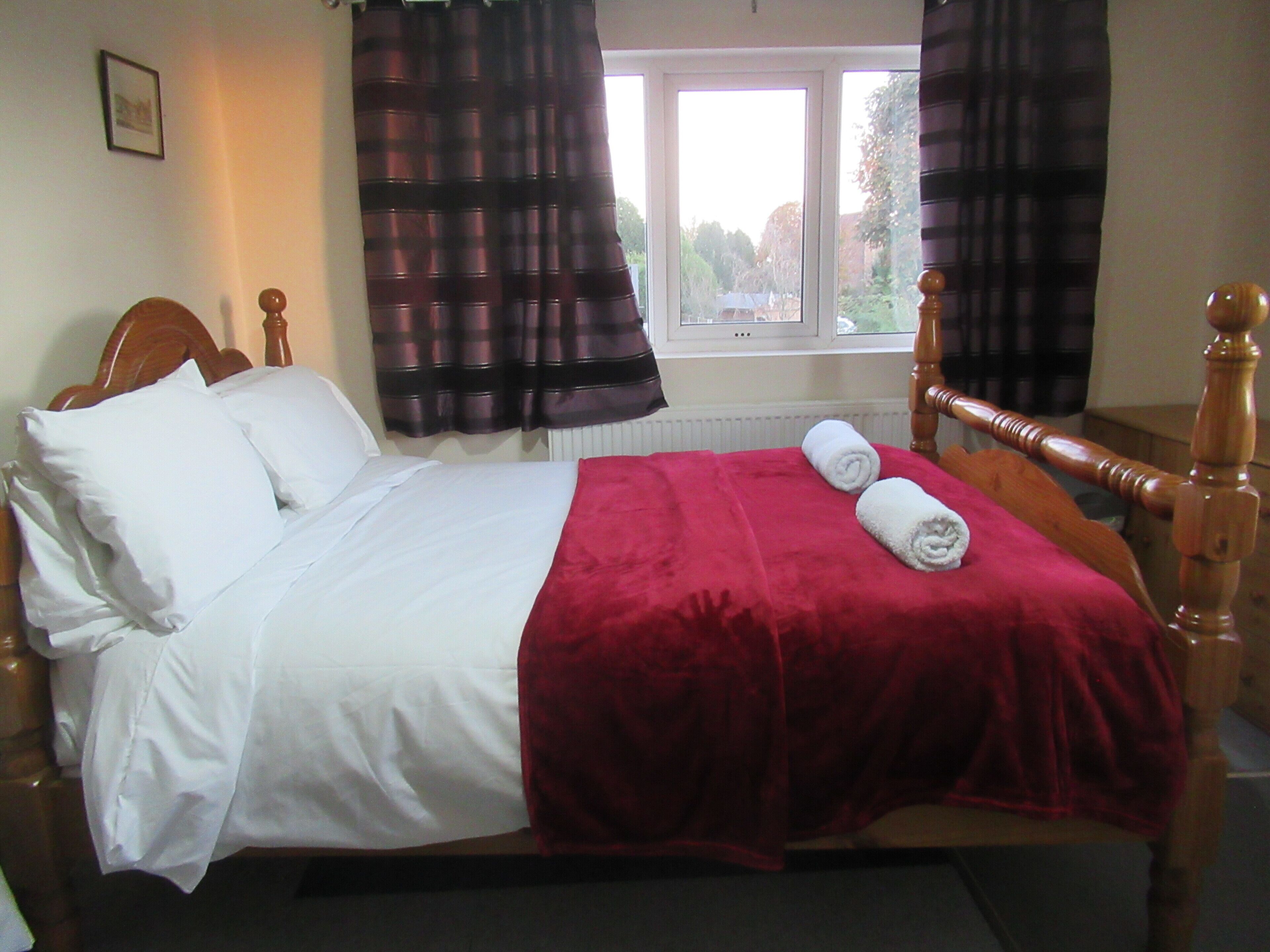 economy double room, 1 double bed, ensuite | hypo-allergenic bedding, free wifi, bed sheets