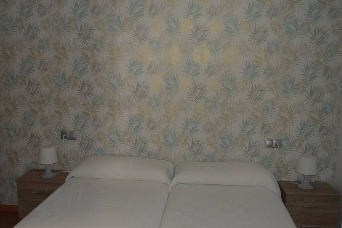 Chambre Double ou avec lits jumeaux, vue cour intérieure (Interior)