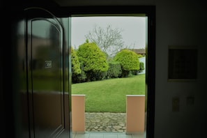 Studio | Näkymä huoneesta