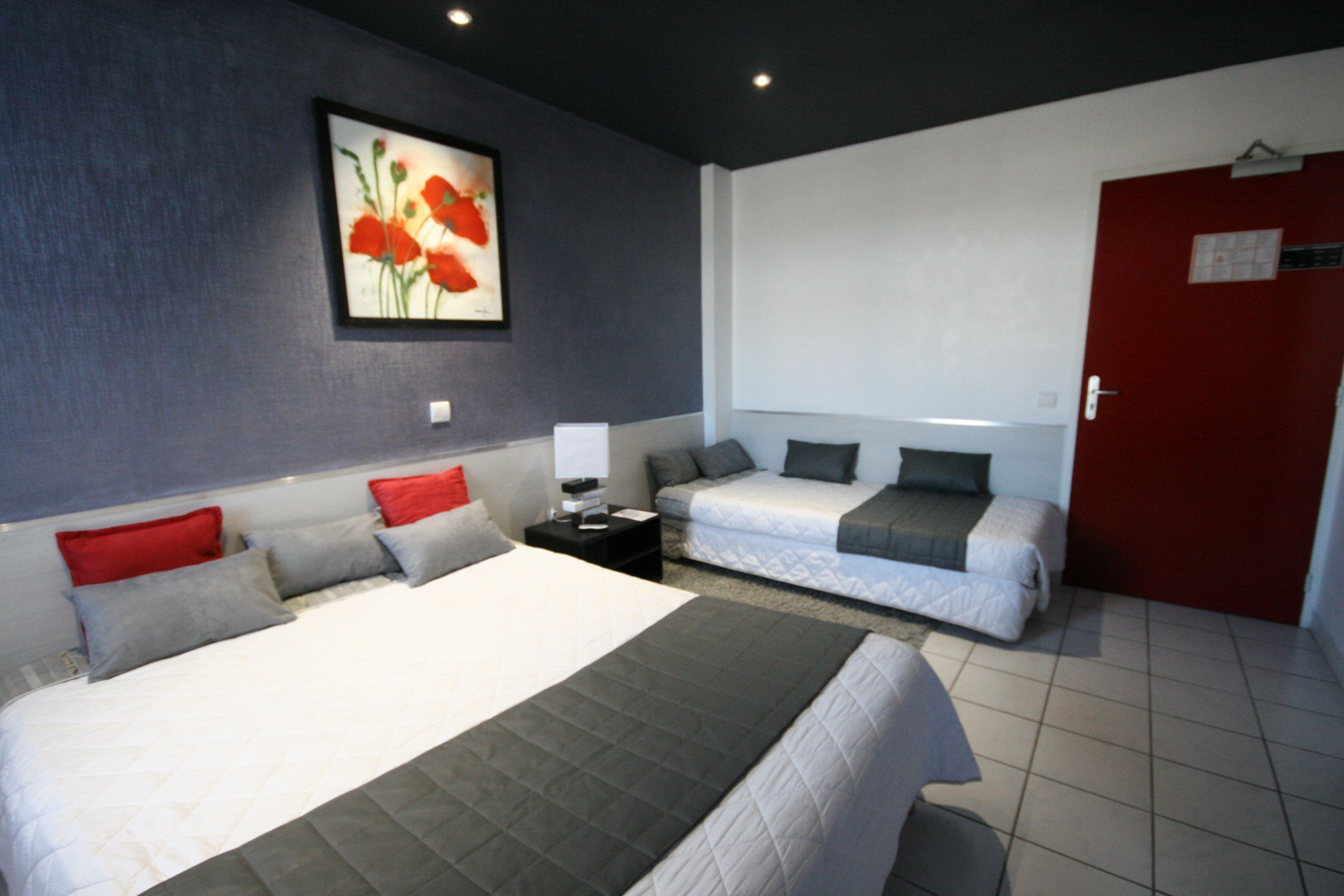 triple room, accessible, park view | soundproofing, iron/ironing board, free cots/infant beds, free wifi