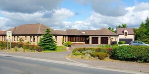 Front of property - Ashcroft Farmhouse (Livingston)