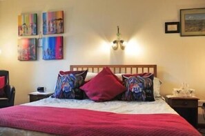 Iron/ironing board, free WiFi - Ashcroft Farmhouse (Livingston)