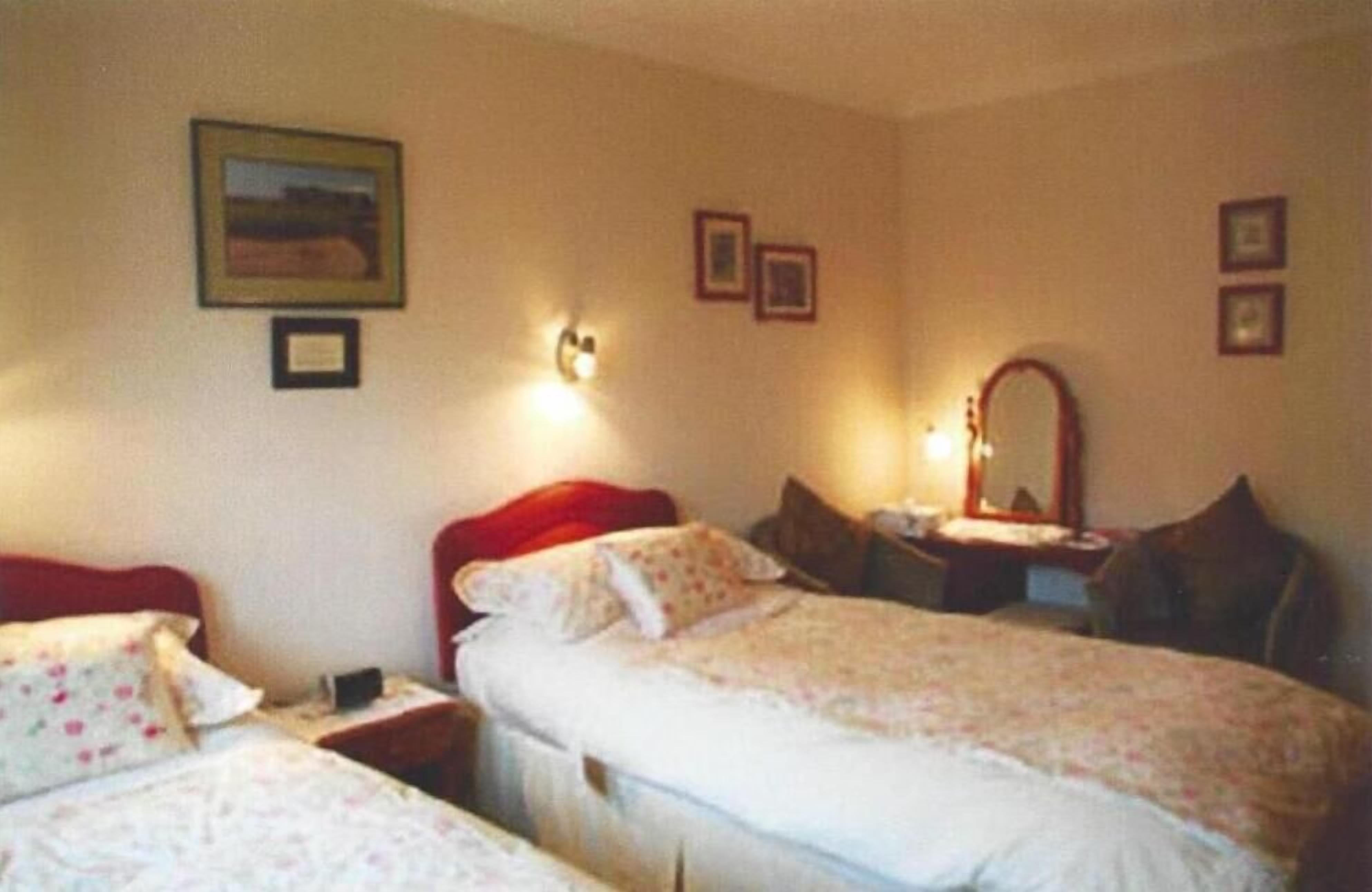 iron/ironing board, free wifi