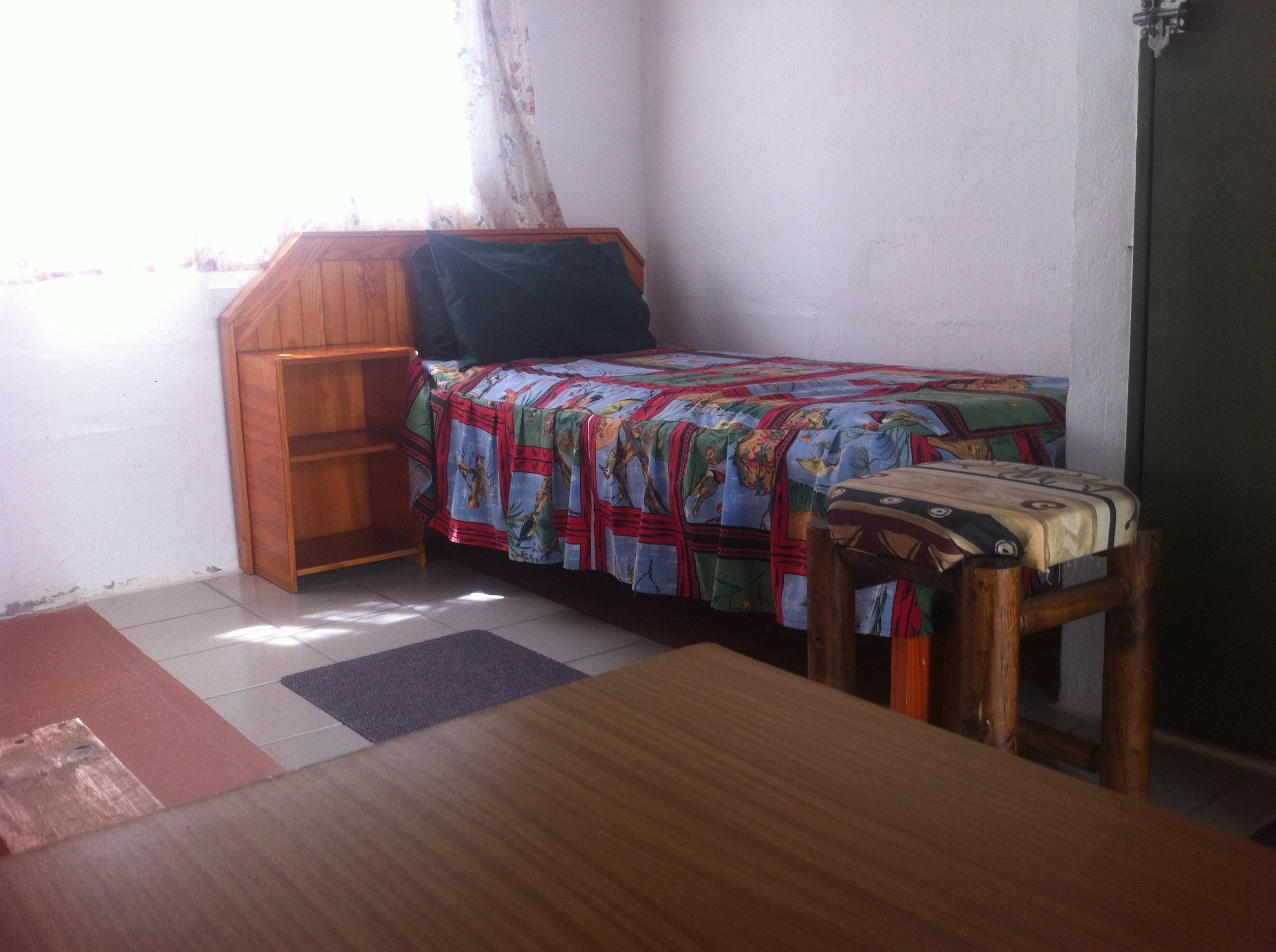 Standard Single Room, Garden View | Desk, free WiFi