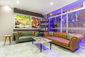 Lobby sitting area - Bayram Apart Hotel (Alanya)