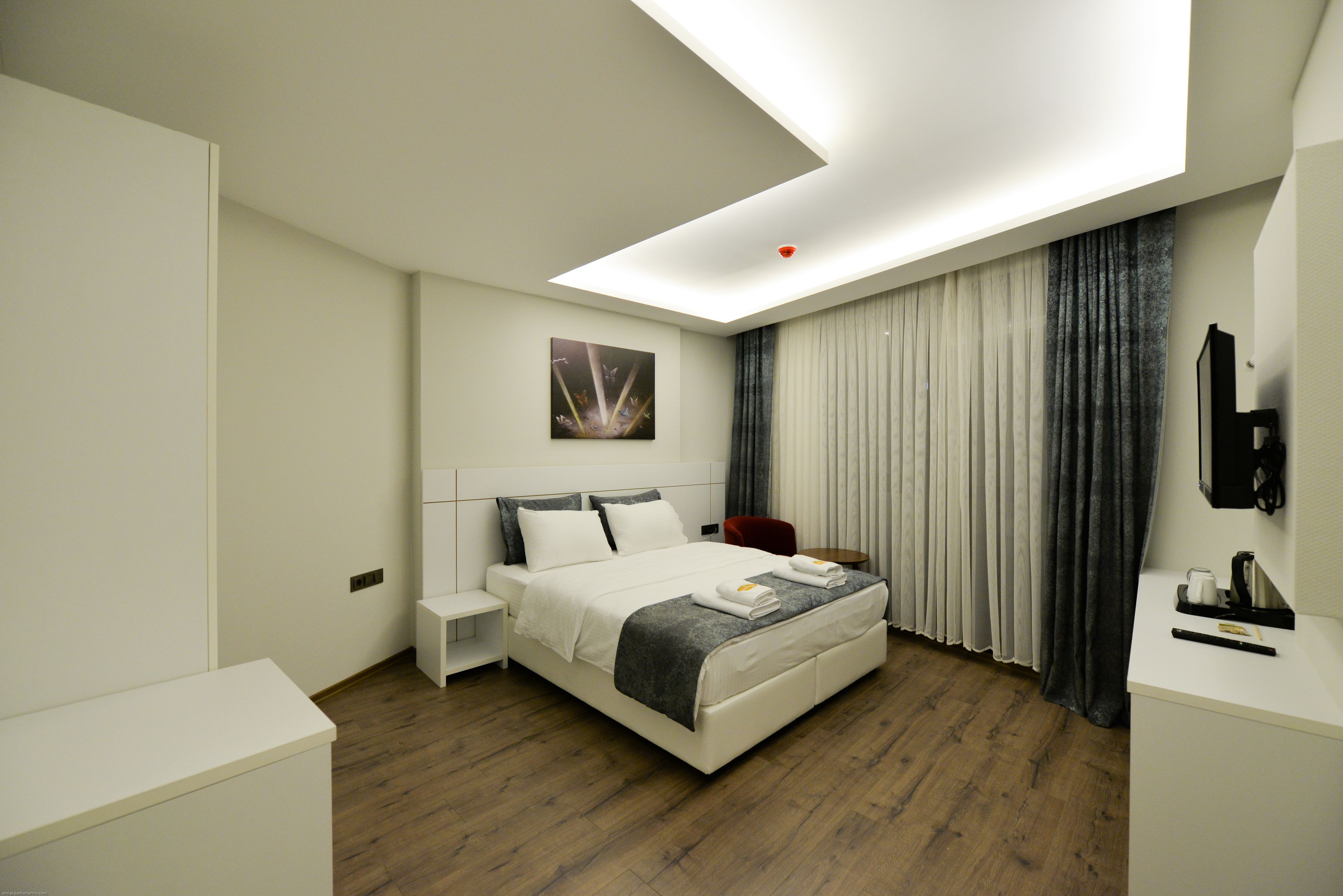 standard double room | egyptian cotton sheets, premium bedding, minibar, in-room safe
