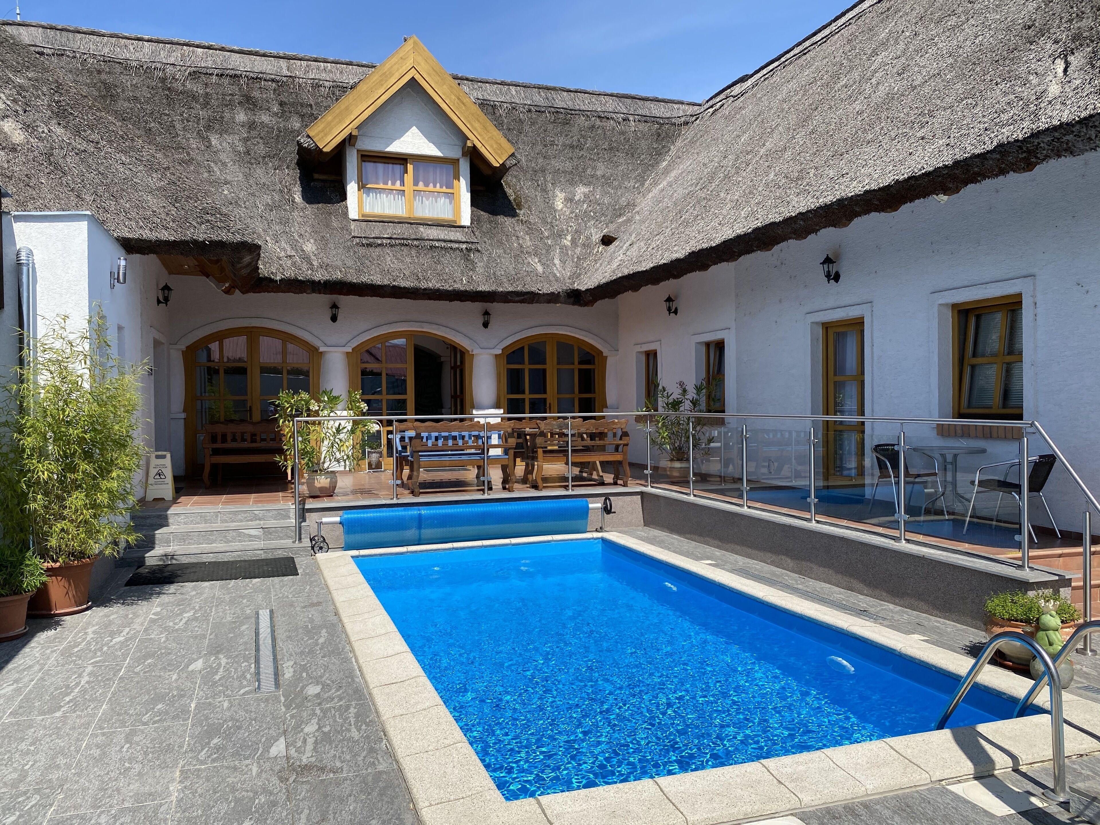 Piscine extérieure (ouverte en saison)