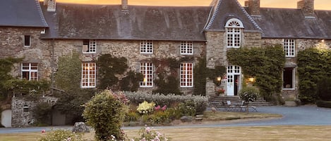 Façade de lâhĂ©bergement
