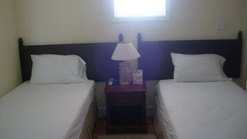 Standard Room, 2 Single Beds | Desk, iron/ironing board (on request), free WiFi