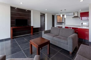 Junior Suite Ocean View | Caja fuerte, escritorio, wifi gratis y ropa de cama