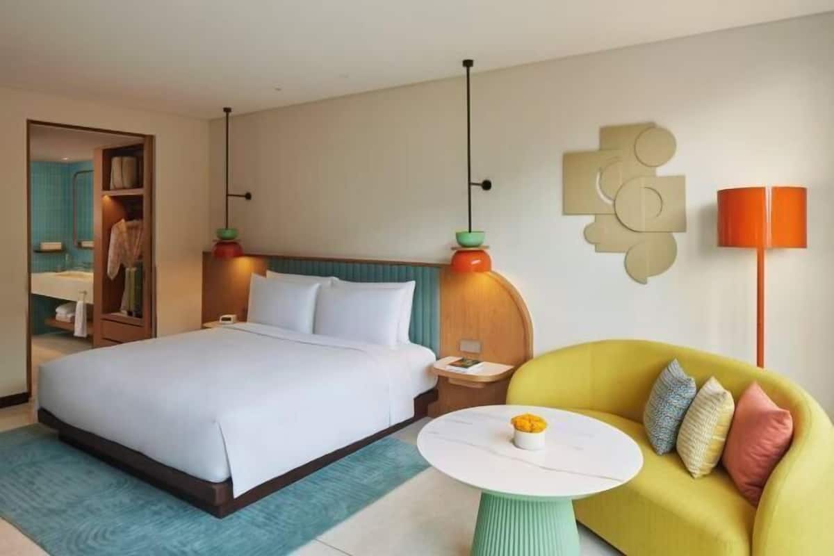 Minibar, caja fuerte, escritorio y espacio para trabajar con un portátil