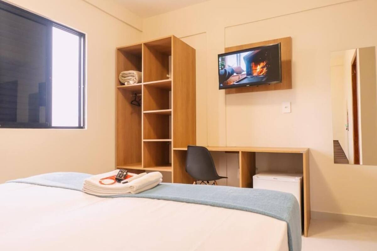 Deluxe Twin Room | Blackout drapes, WiFi (free), bed sheets