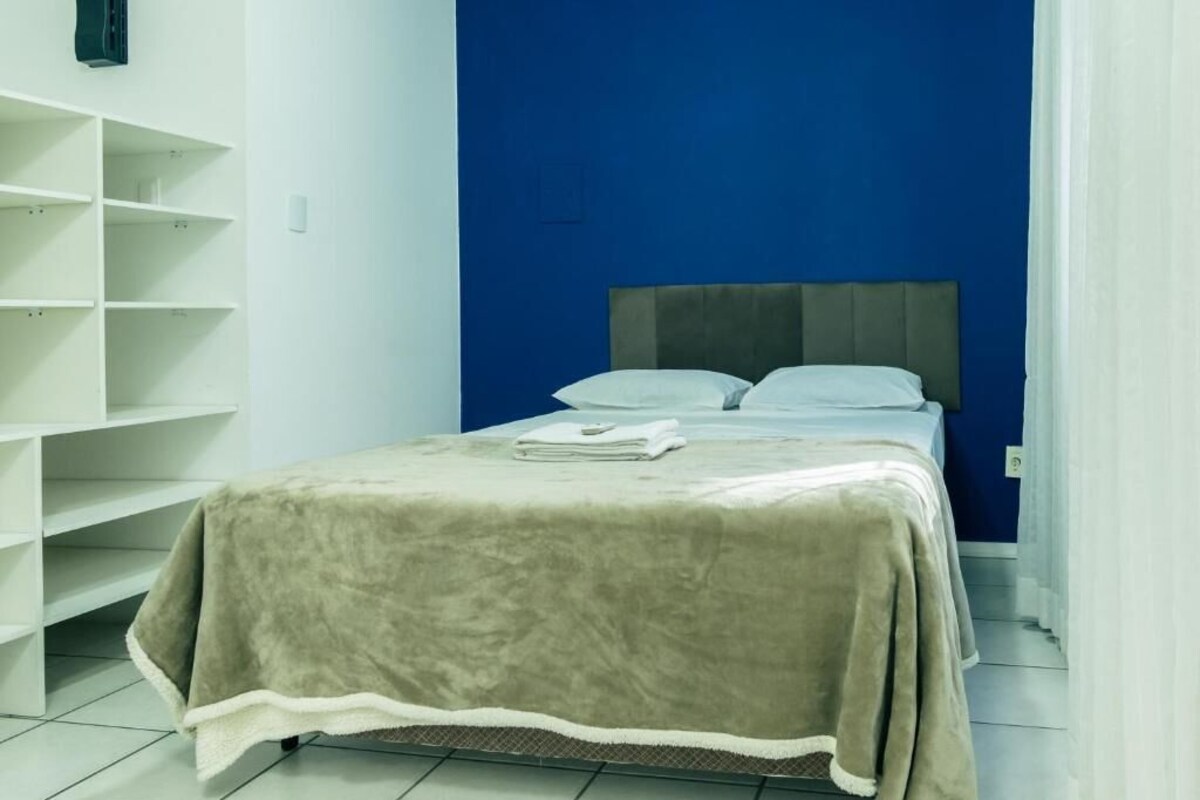 Luxury Room | Blackout drapes, WiFi (free), bed sheets