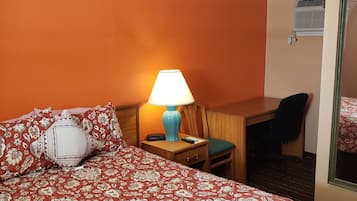 Deluxe Room, 1 Queen Bed, Non Smoking | Desk, free WiFi, bed sheets