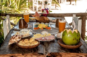 Desayuno a la carta incluido todos los días