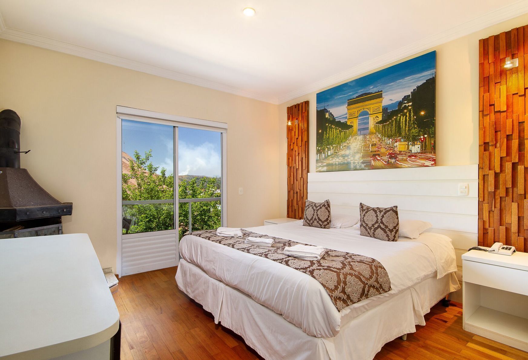 Minibar, blackout curtains, free WiFi, bed sheets