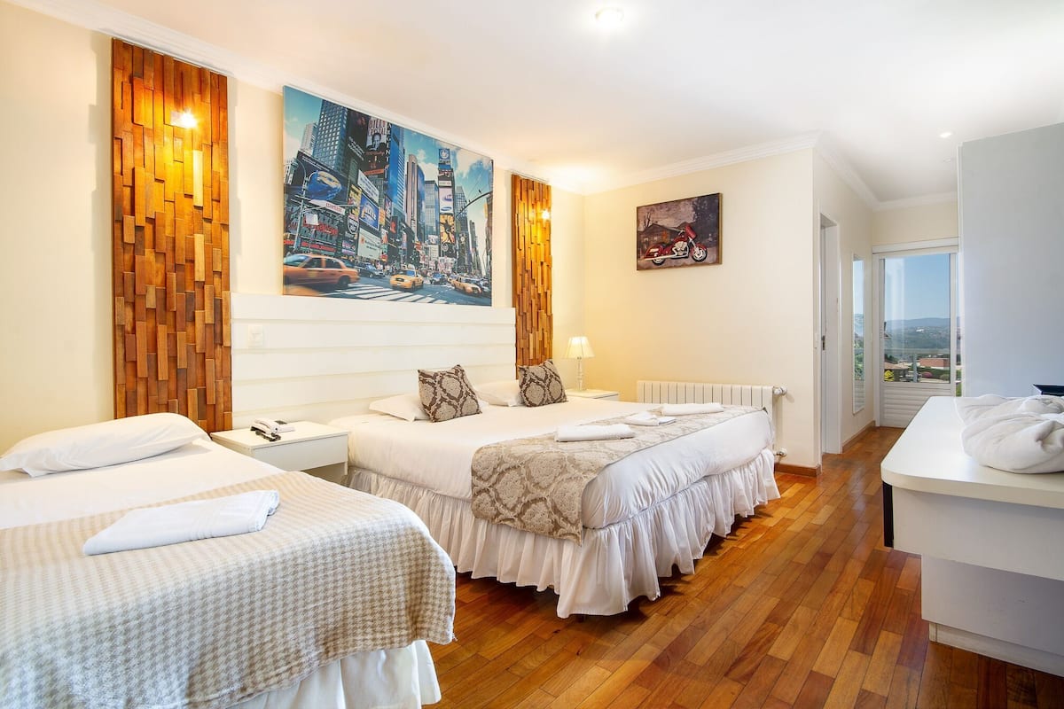 Minibar, blackout curtains, free WiFi, bed sheets