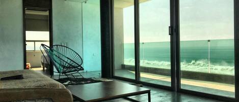 Deluxe Apartment, 2 Bedrooms, Ocean View | Premium bedding, individually decorated, individually furnished