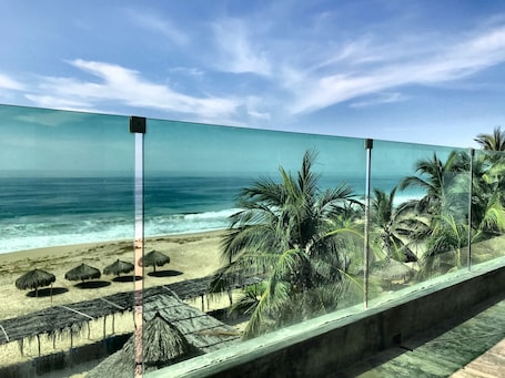 Deluxe Apartment, 2 Bedrooms, Ocean View | Premium bedding, individually decorated, individually furnished