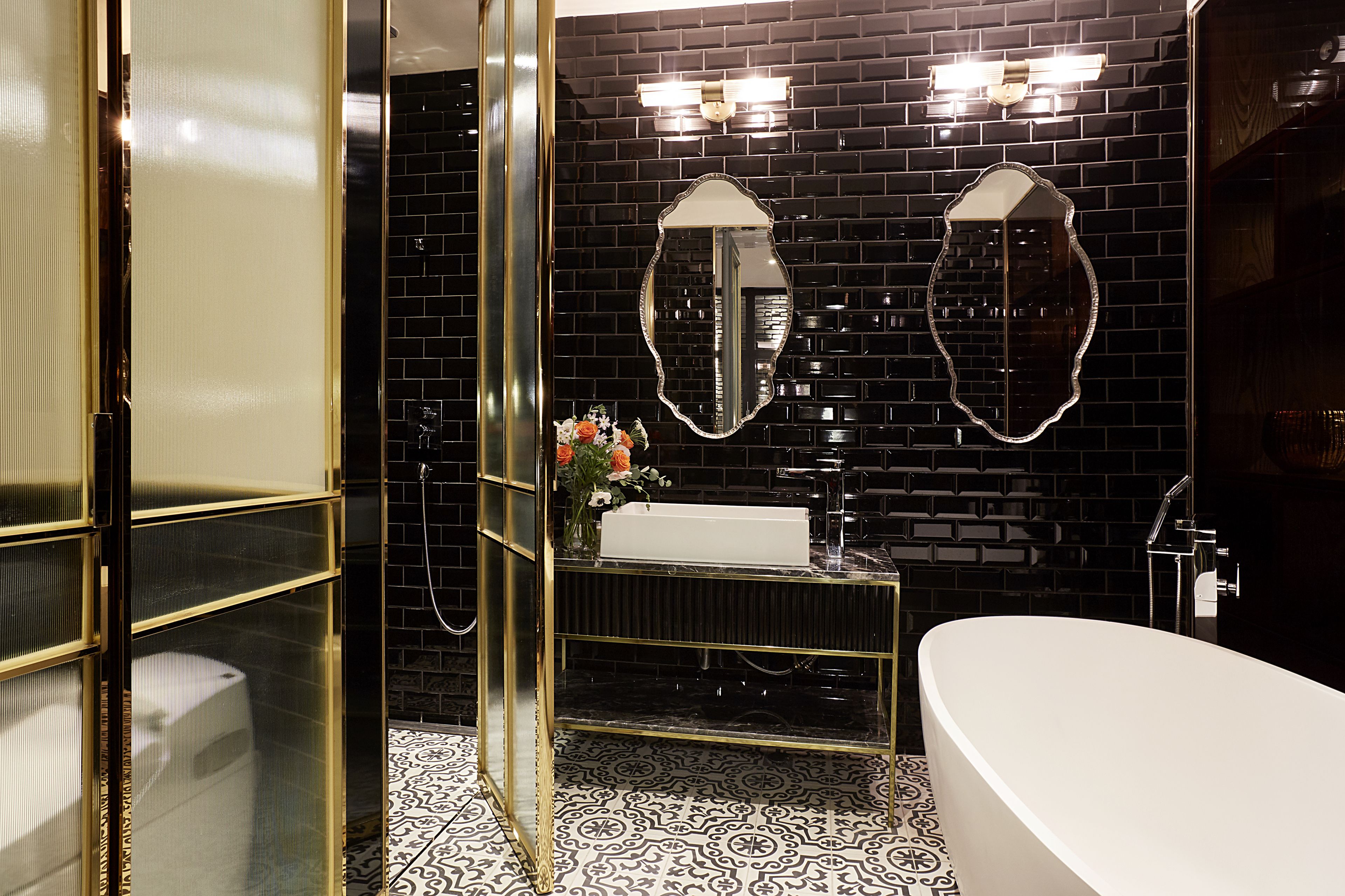 separate bathtub and shower, hair dryer, bathrobes, slippers