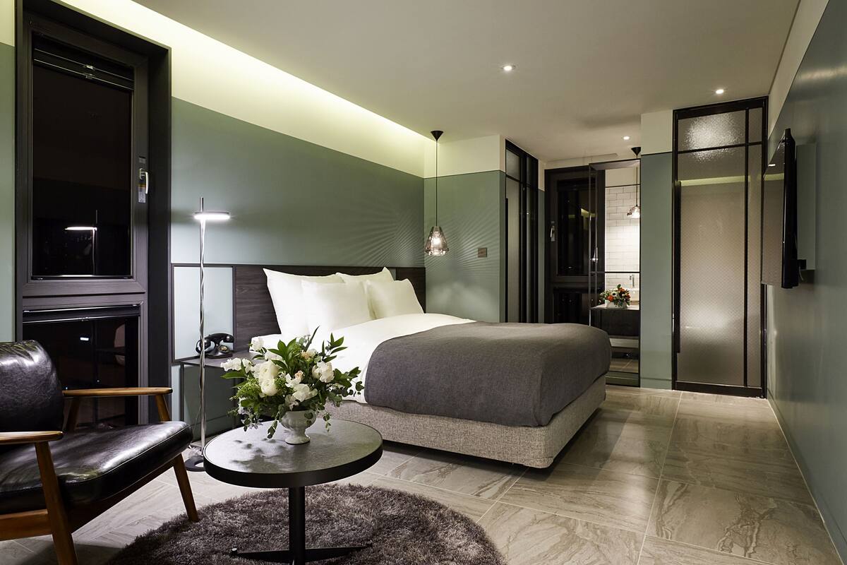 Superior Double Room, City View | Premium bedding, minibar (free items), in-room safe, desk