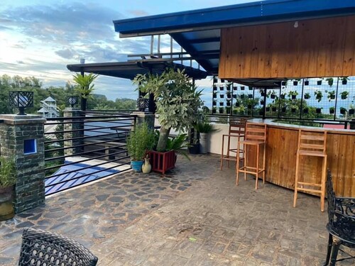 Makiling Onsen Hotel