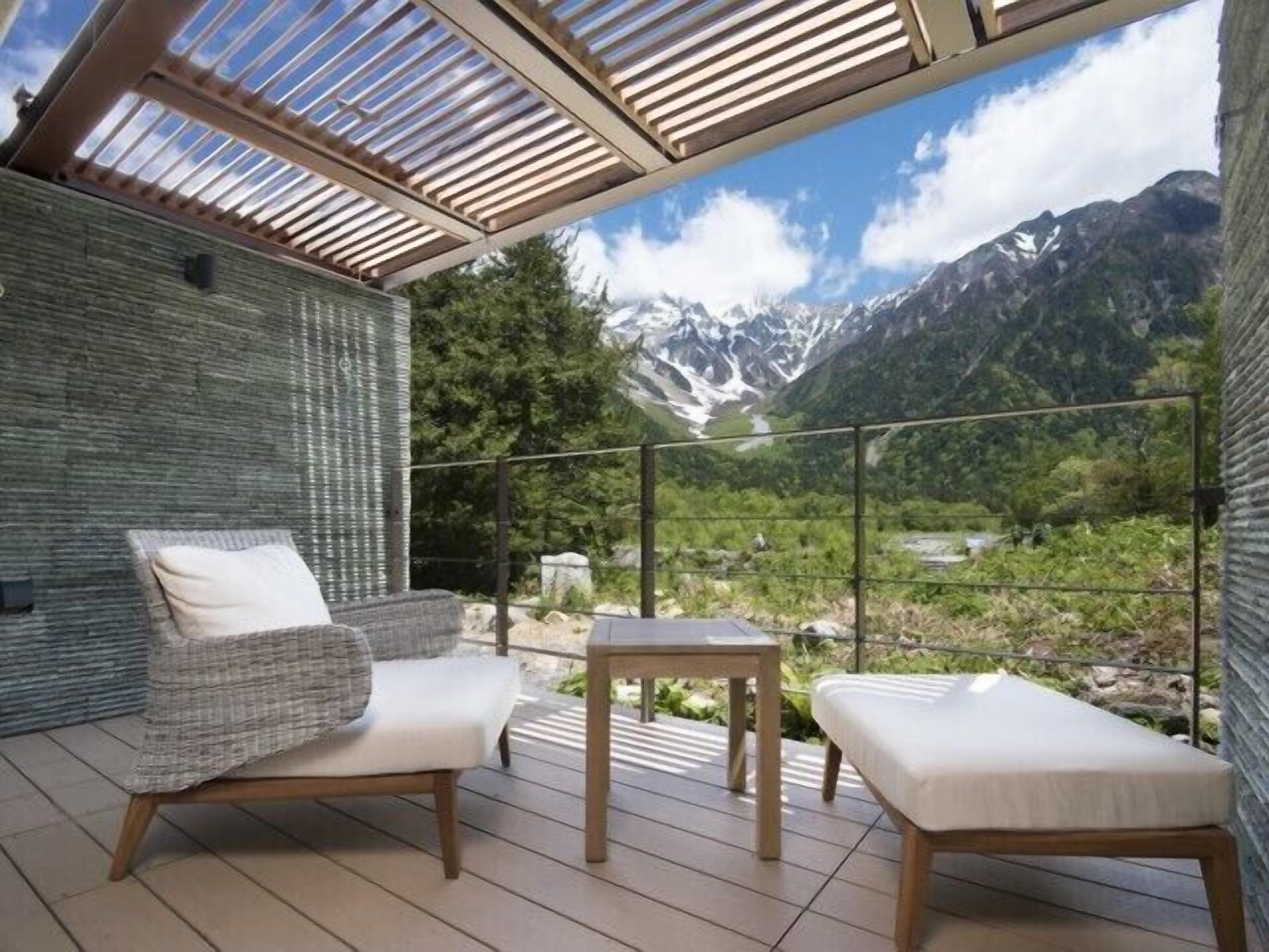 hotaka deluxe twin room | mountain view