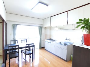 Departamento familiar, 2 habitaciones (Check-in at Nogamihonkan Ryokan) | Decoración personalizada, escritorio y wifi gratis
