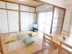 家庭公寓, 2 间卧室 (Check-in at Nogamihonkan Ryokan) | 1 多间卧室、特色装修、办公桌、免费 WiFi
