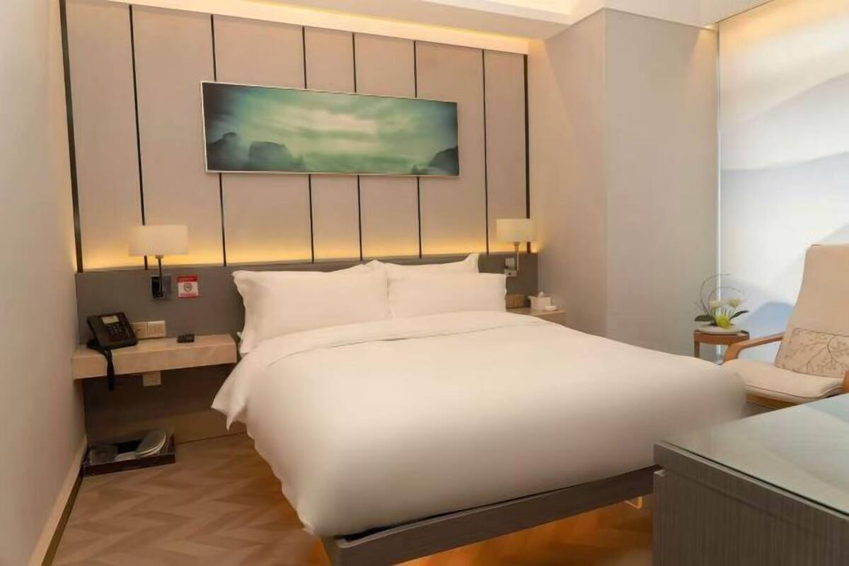 Minibar, in-room safe, desk, blackout drapes