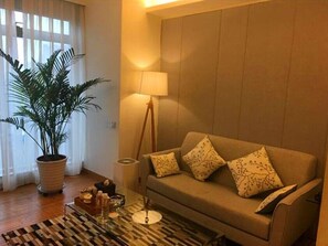 Suite – superior | Oppholdsområde | TV og filmkjøp
