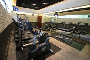 Gym - Hotel Maria Cristina (Mexico City)