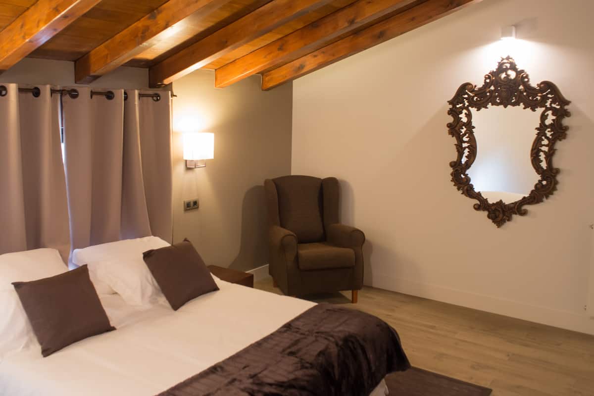 1 habitación, minibar, caja de seguridad en la habitación y escritorio