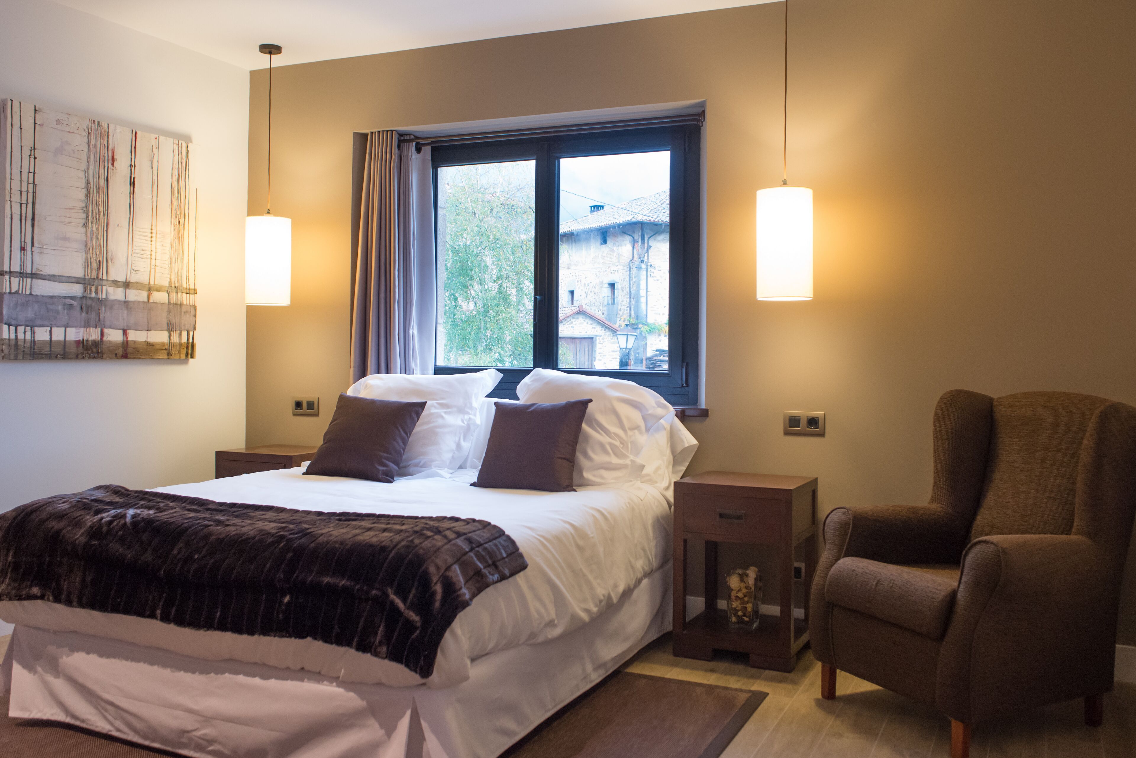 Double Room | Minibar, in-room safe, desk, soundproofing