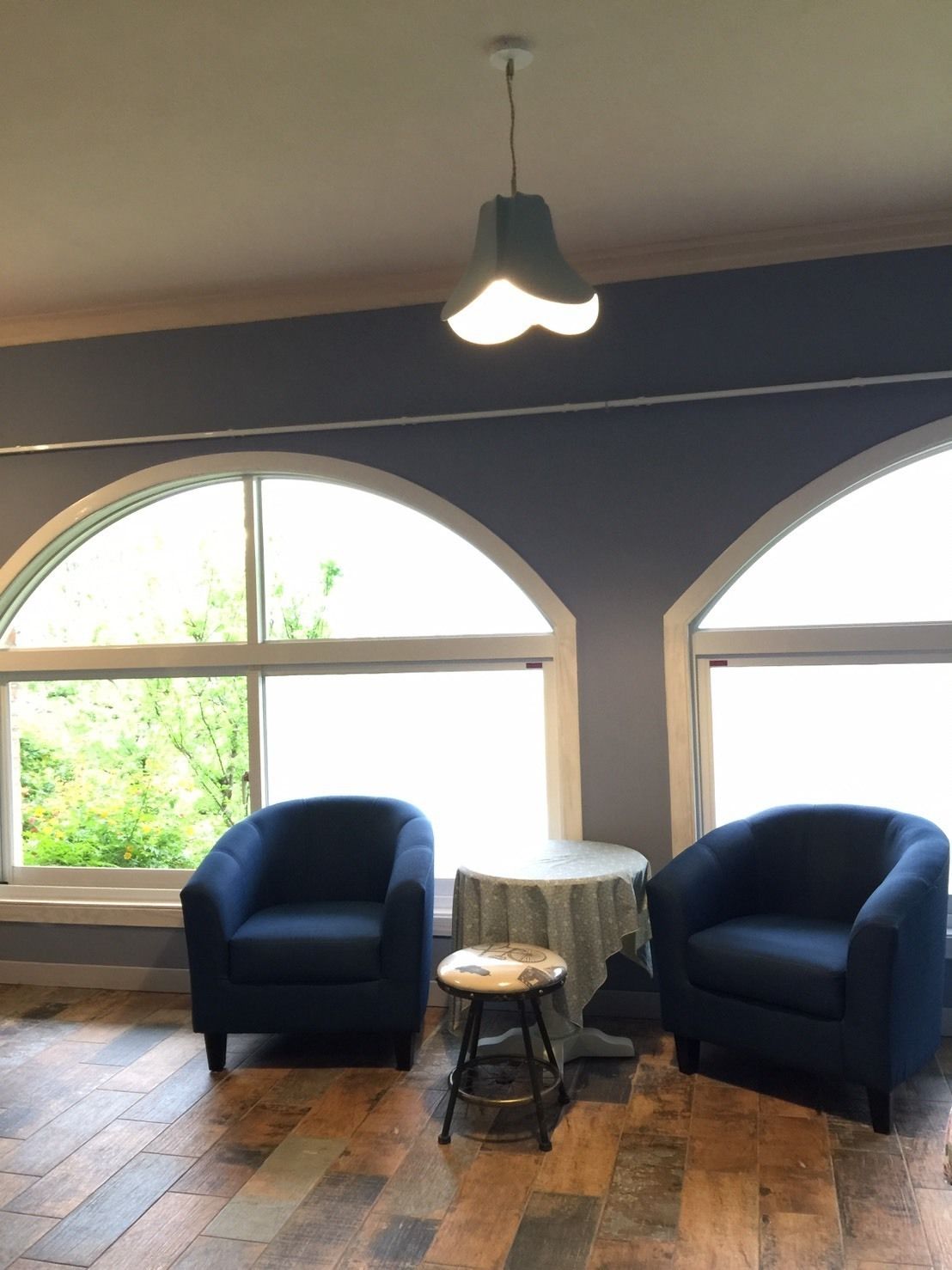 Deluxe Quadruple Room, 2 Double Beds, Mountainside | Individually decorated, individually furnished, desk, blackout drapes