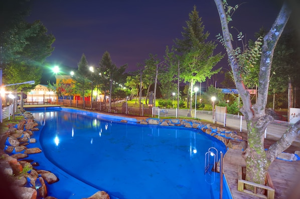Piscina a l'aire lliure de temporada