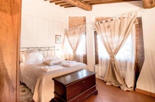 Premium bedding, in-room safe, iron/ironing board