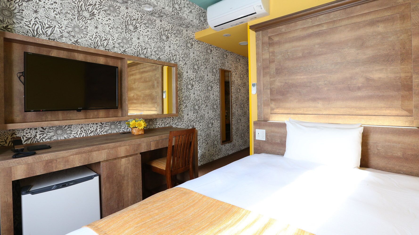 Couette en duvet d'oie, coffres-forts dans les chambres, bureau