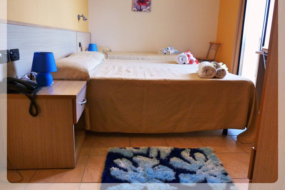 Triple Room