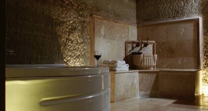 Family Cave Suites Hotel