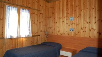 Bungalow (4 pax) | Rollaway beds