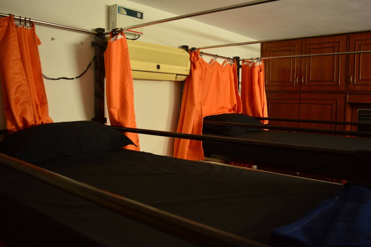 Premium bedding, in-room safe, desk, iron/ironing board