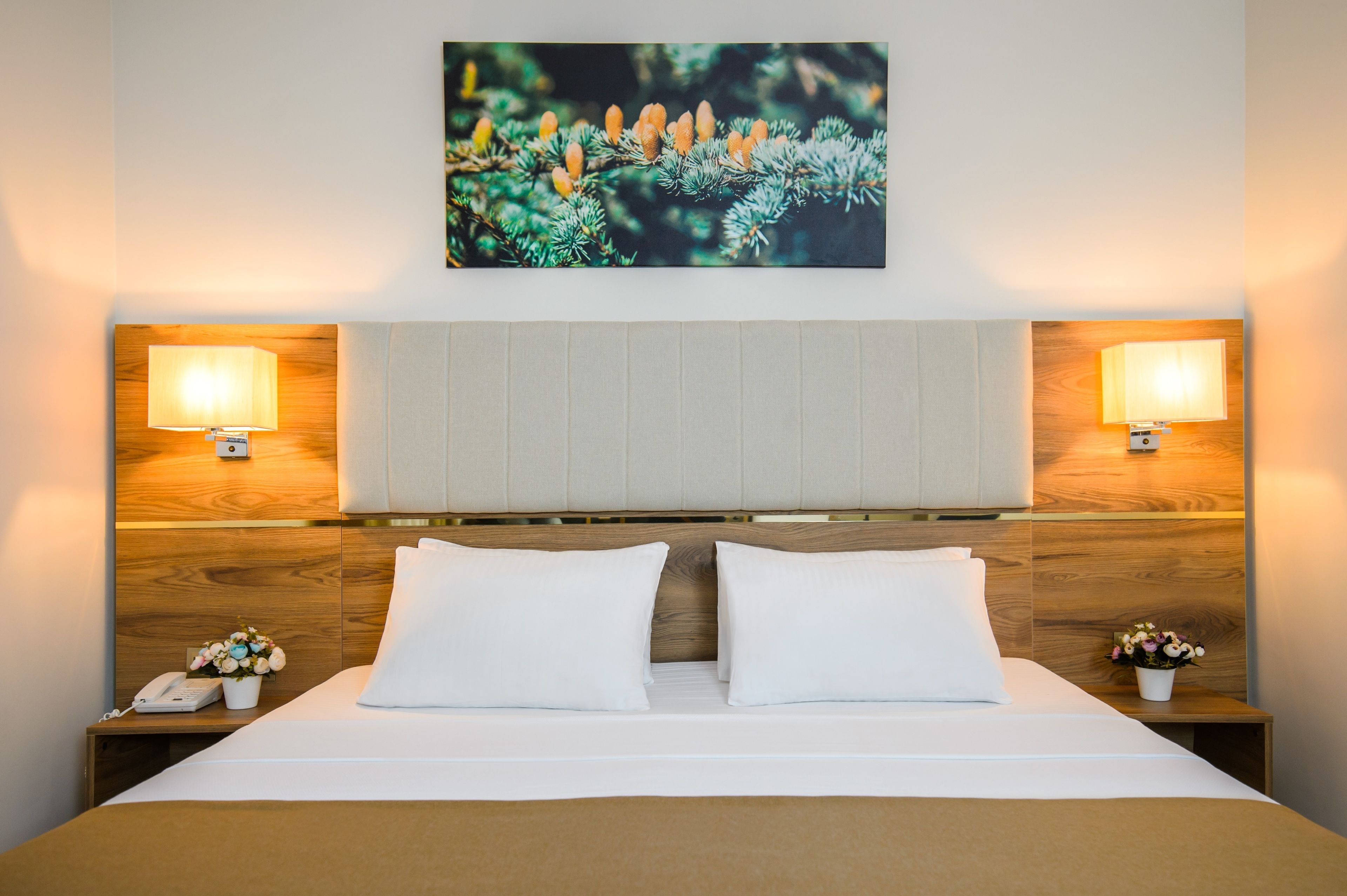 comfort double or twin room, partial sea view | 1 bedroom, minibar, in-room safe, desk