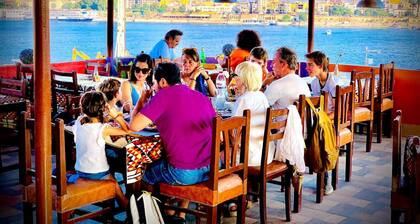 Nile Valley Hotel & Restaurant