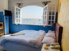 Caja fuerte y ropa de cama