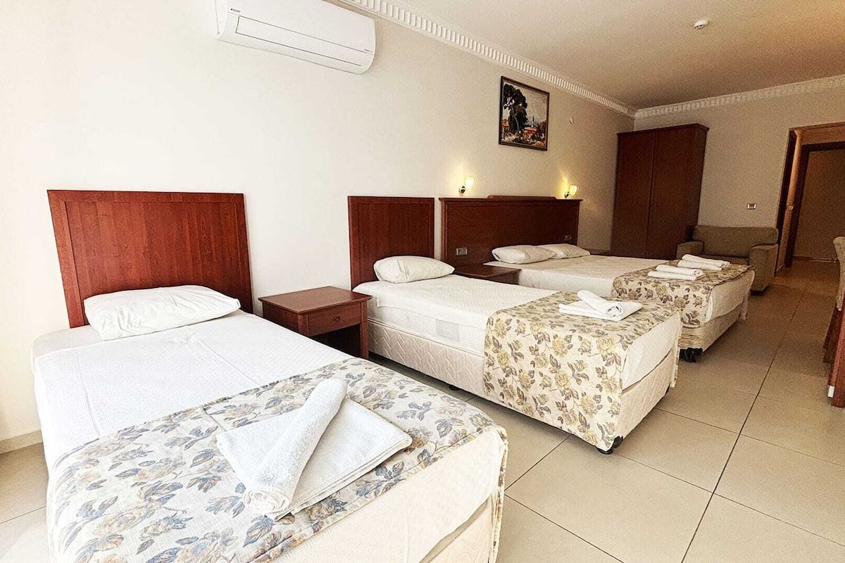 1 bedroom, premium bedding, in-room safe, soundproofing