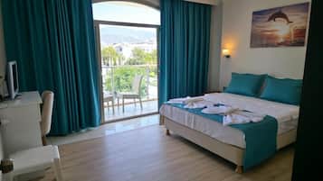 Premium bedding, in-room safe, soundproofing, free WiFi